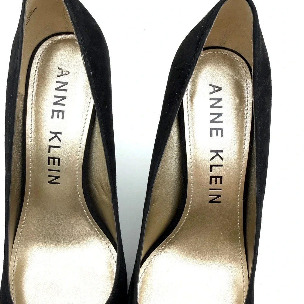 Anne Klein AK Flex Aktonia Black Suede Pointed Toe Pumps Heels 9.5 M Like New